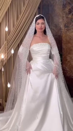 G21-025A robe de mariée princesse en dentelle ivoire