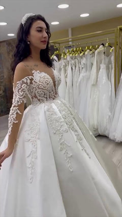 G21-026A robe de mariée princesse ornée champagne