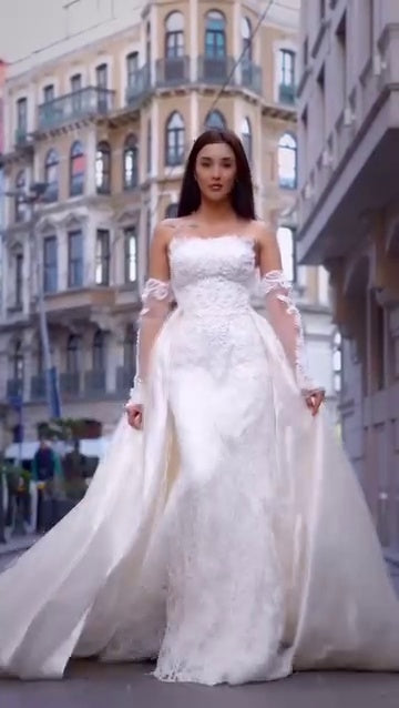G21-047A robe de mariée princesse ornée ivoire