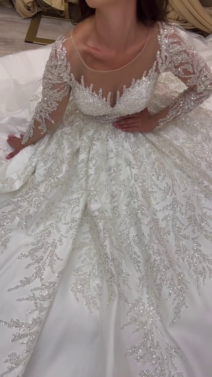 G21-089A robe de mariée princesse ornée ivoire doux