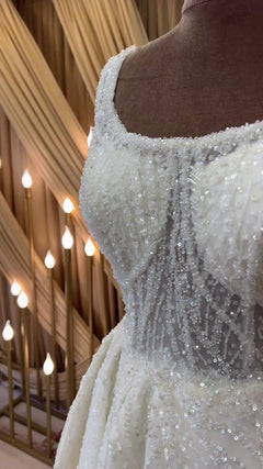 G21-095A robe de mariée princesse en dentelle perlée ivoire doux