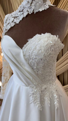 G21-098A robe de mariée princesse en dentelle perlée ivoire