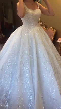 G21-117A robe de mariée princesse en dentelle perlée ivoire doux