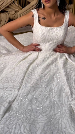 G21-119A robe de mariée princesse en dentelle perlée ivoire