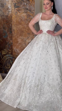G21-120A robe de mariée princesse en dentelle perlée ivoire