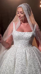 G21-133A robe de mariée princesse en dentelle perlée ivoire