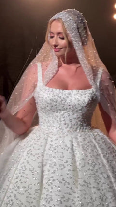 G21-133A robe de mariée princesse en dentelle perlée ivoire