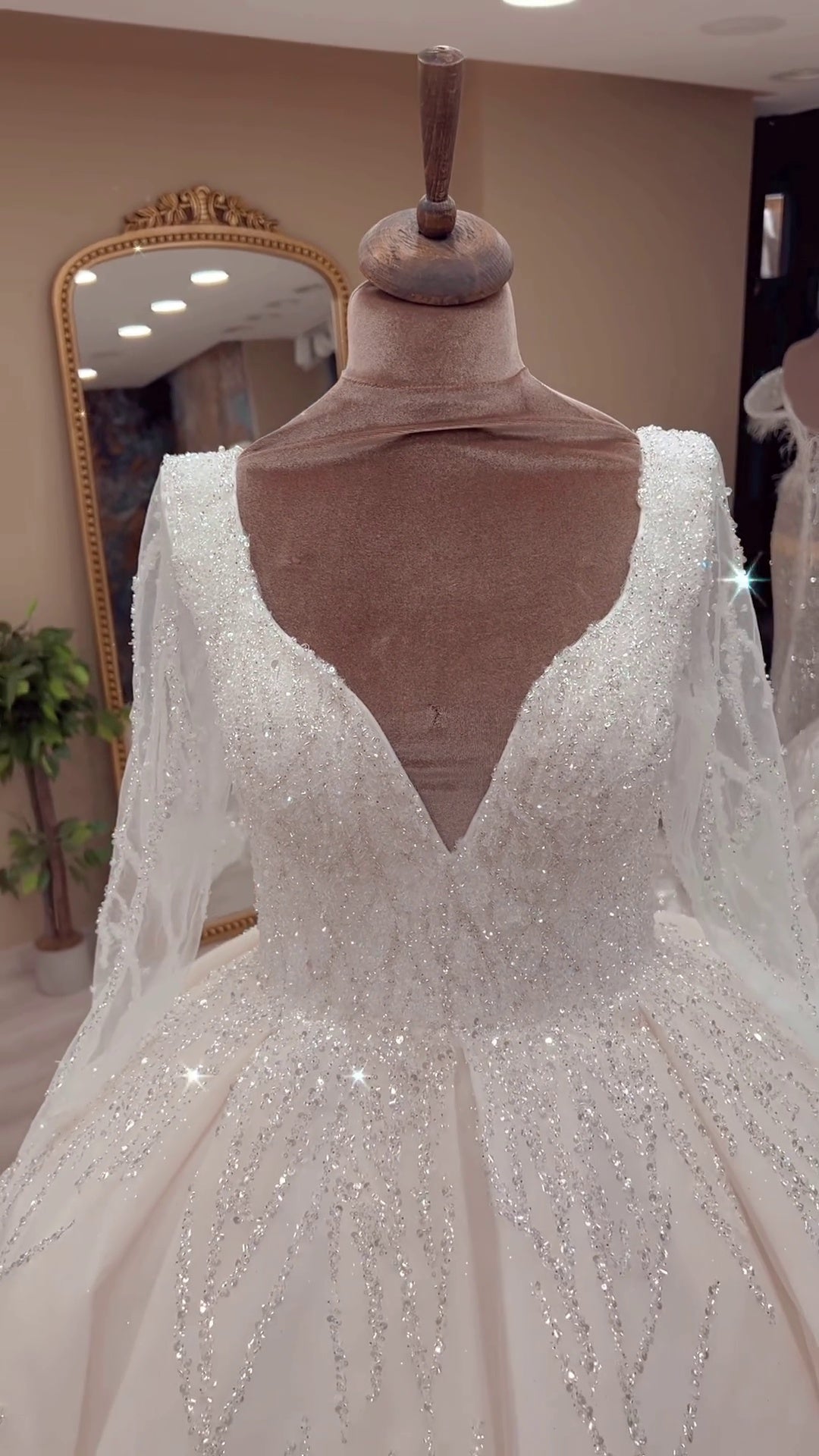G21-134A robe de mariée princesse ornée ivoire doux