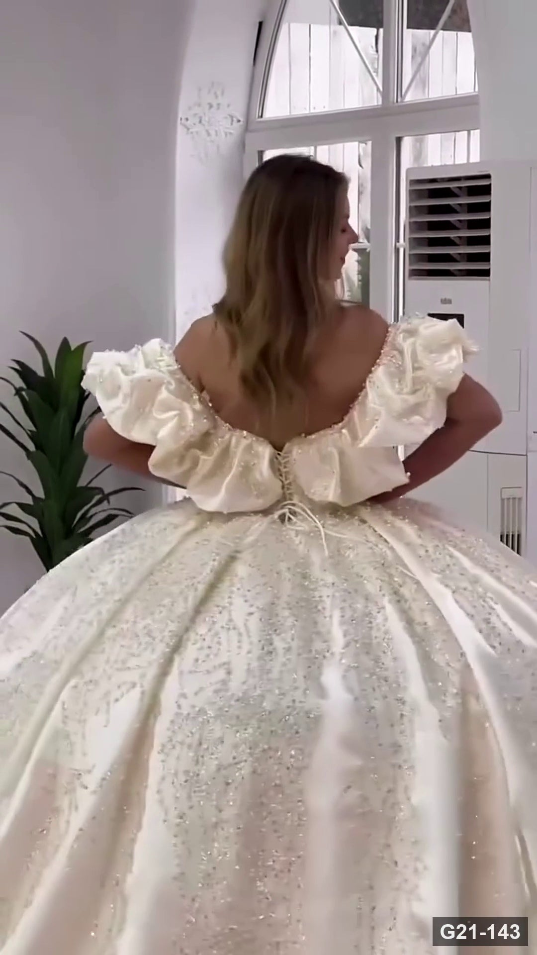 G21-143 robe de mariée princesse ivoire