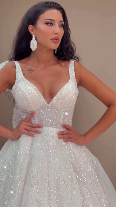G21-144A robe de mariée princesse en dentelle perlée ivoire doux