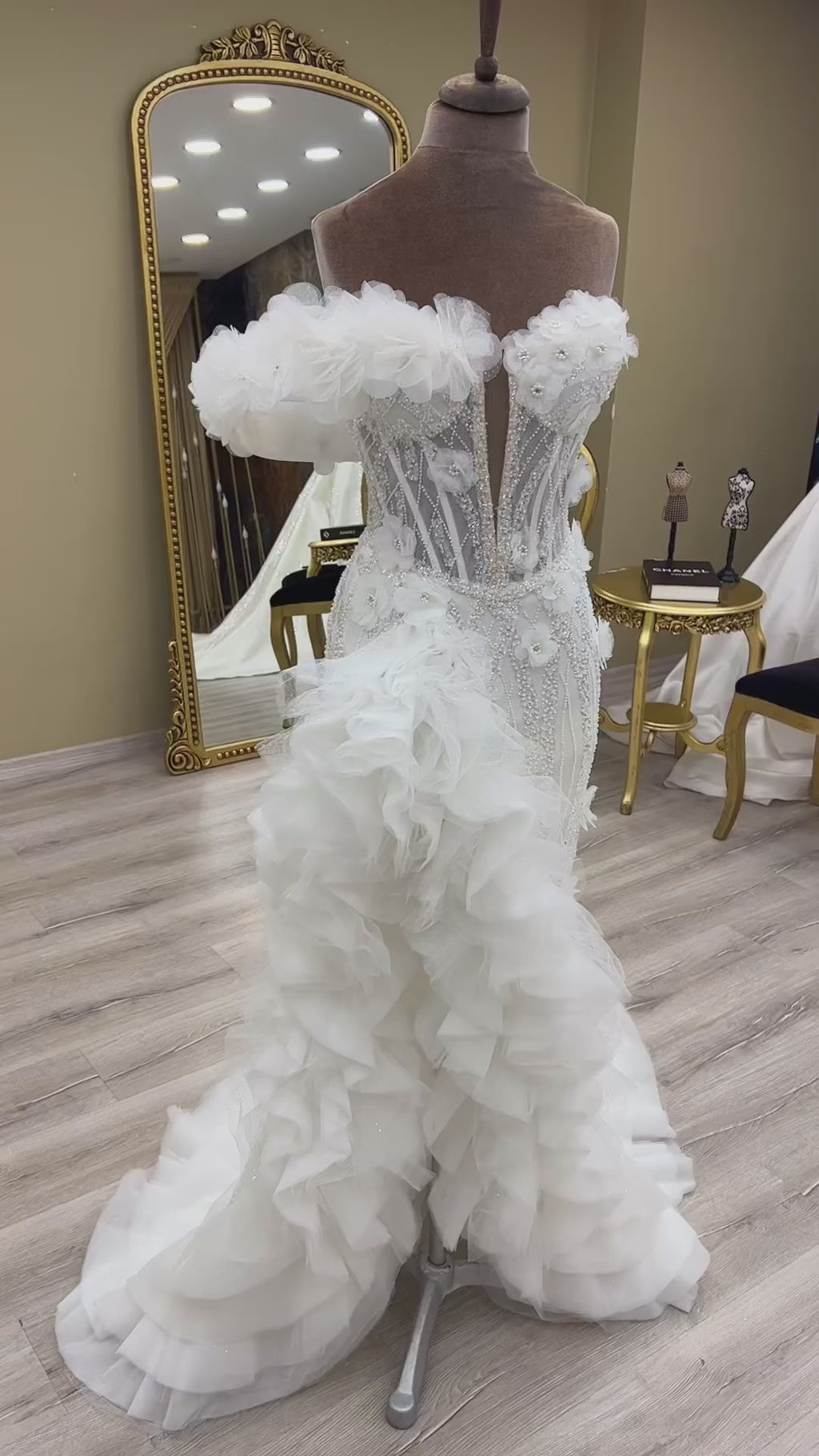 G21-060A robe de mariée princesse en dentelle ivoire