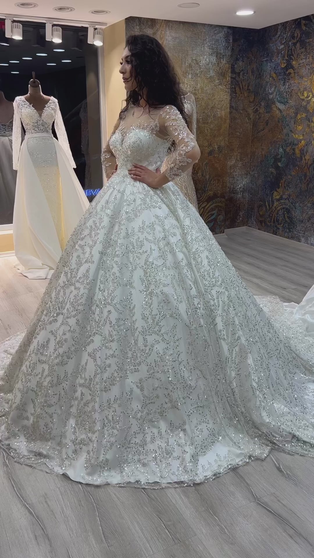 G21-135A robe de mariée princesse en dentelle perlée ivoire doux