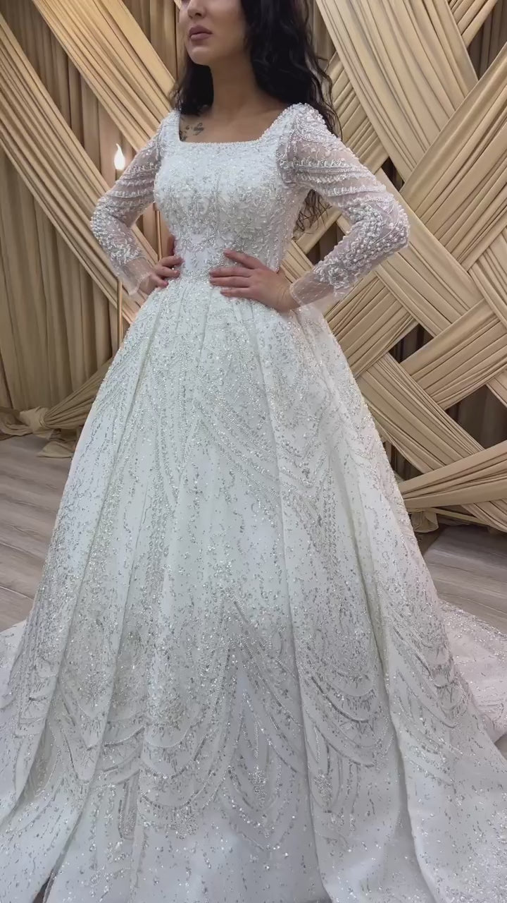 G21-126A robe de mariée princesse en dentelle perlée ivoire doux
