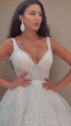 G21-144A robe de mariée princesse en dentelle perlée ivoire doux