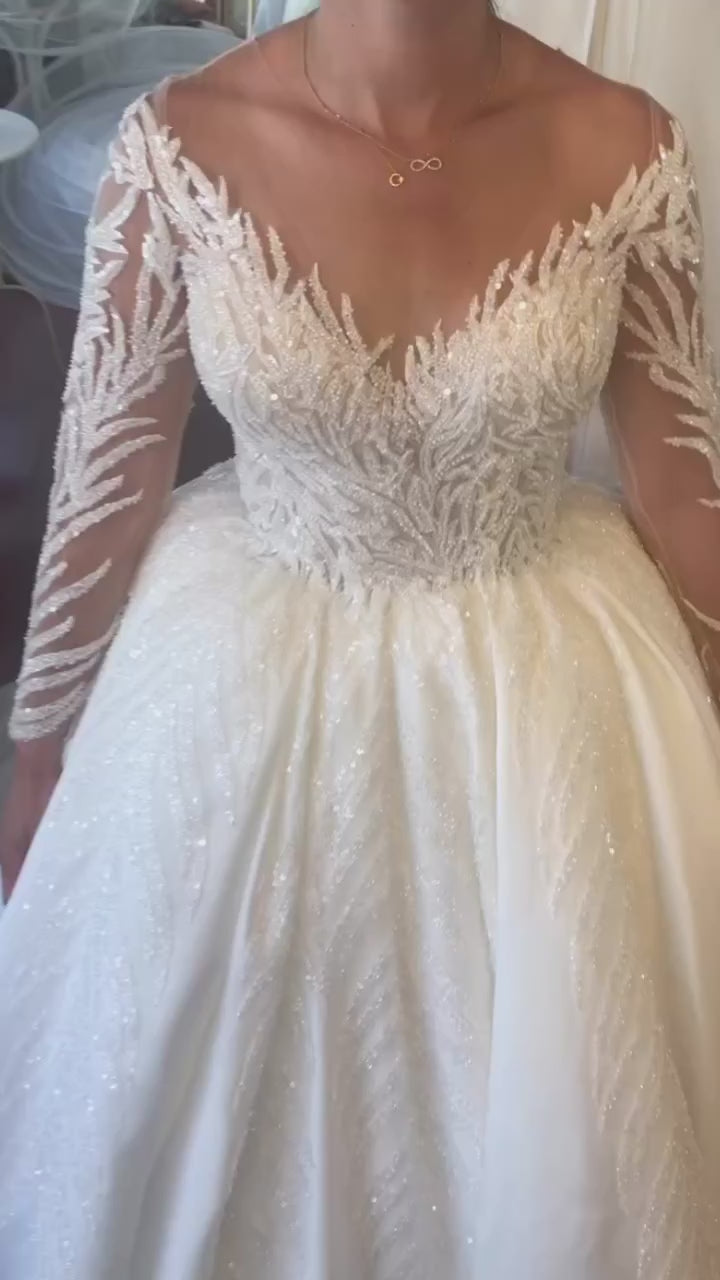 G21-121A robe de mariée princesse en dentelle perlée ivoire