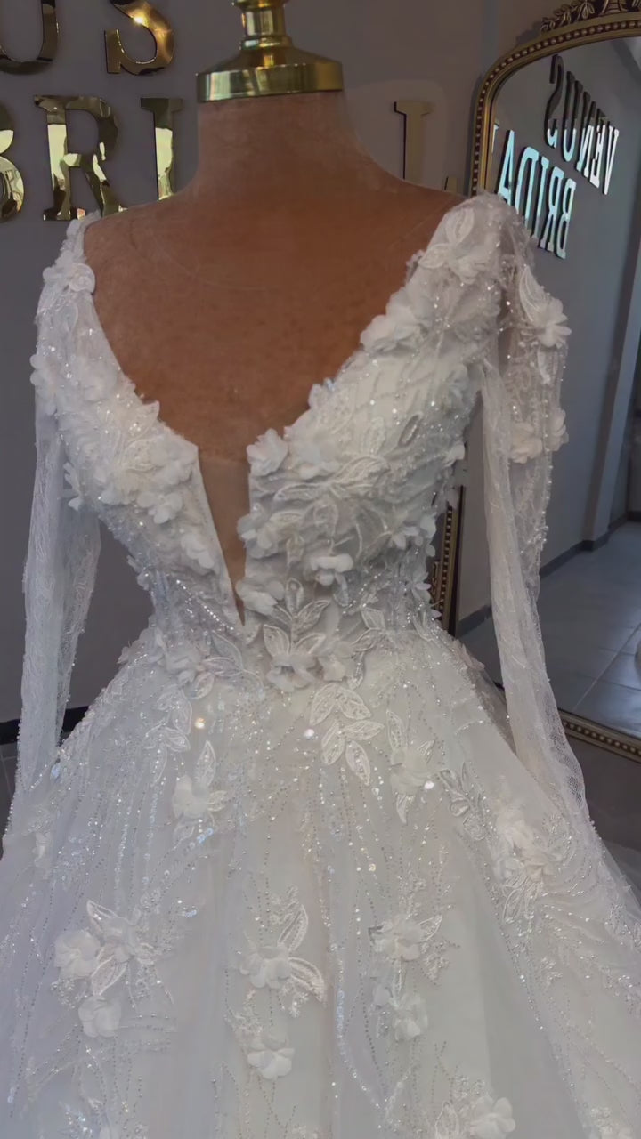 G21-032A robe de mariée princesse en dentelle ivoire