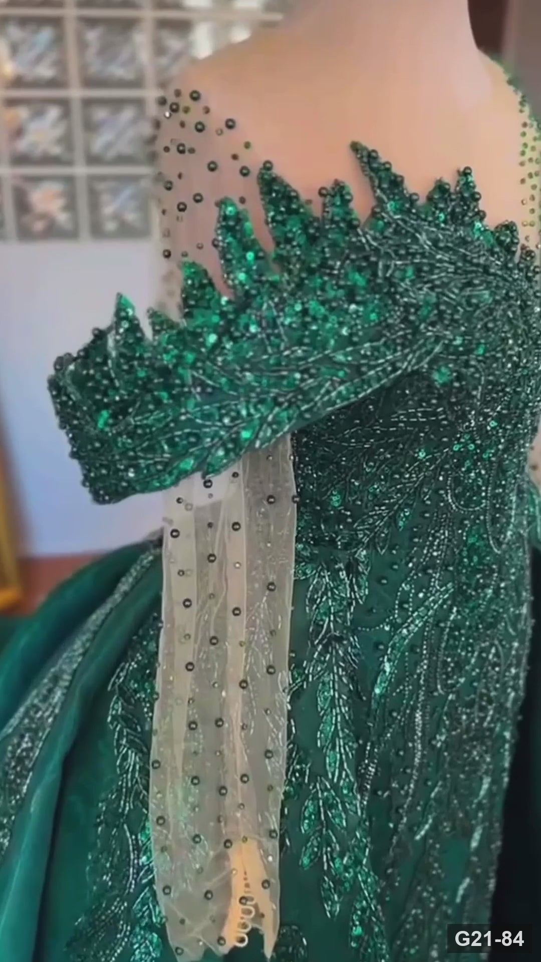 G21-084 robe de fiançailles princesse en tulle vert émeraude