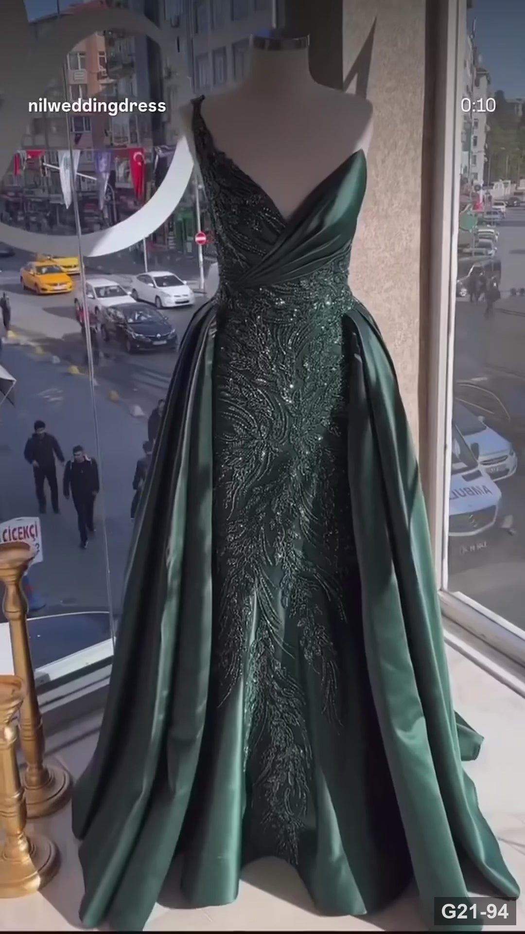 G21-094 robe de fiançailles fourreau en dentelle vert émeraude